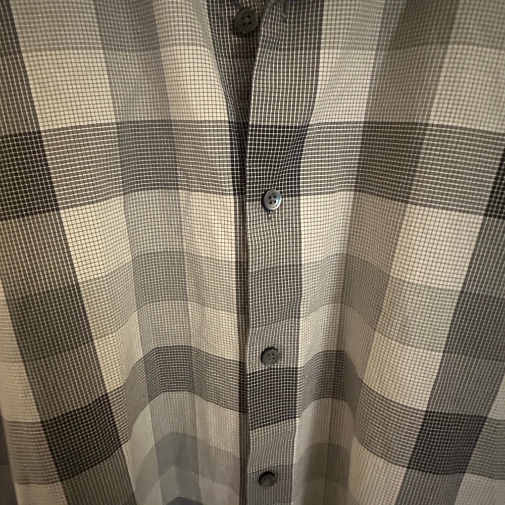 Express Gray Checkered Men's button down shirt - Picture 5 of 9